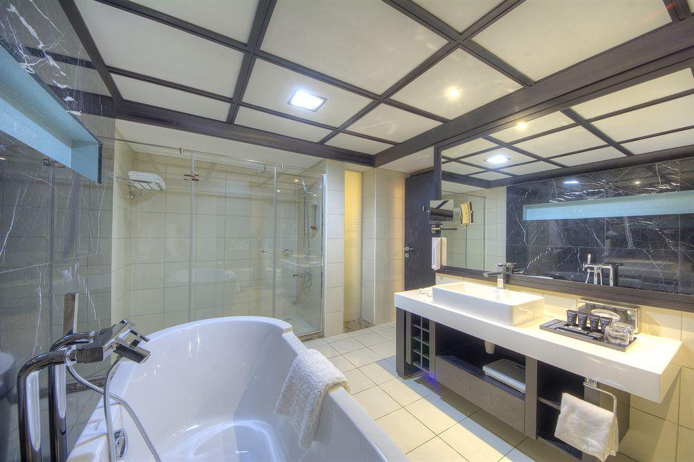 Raintree Rolla Hotel Dubai Exterior foto