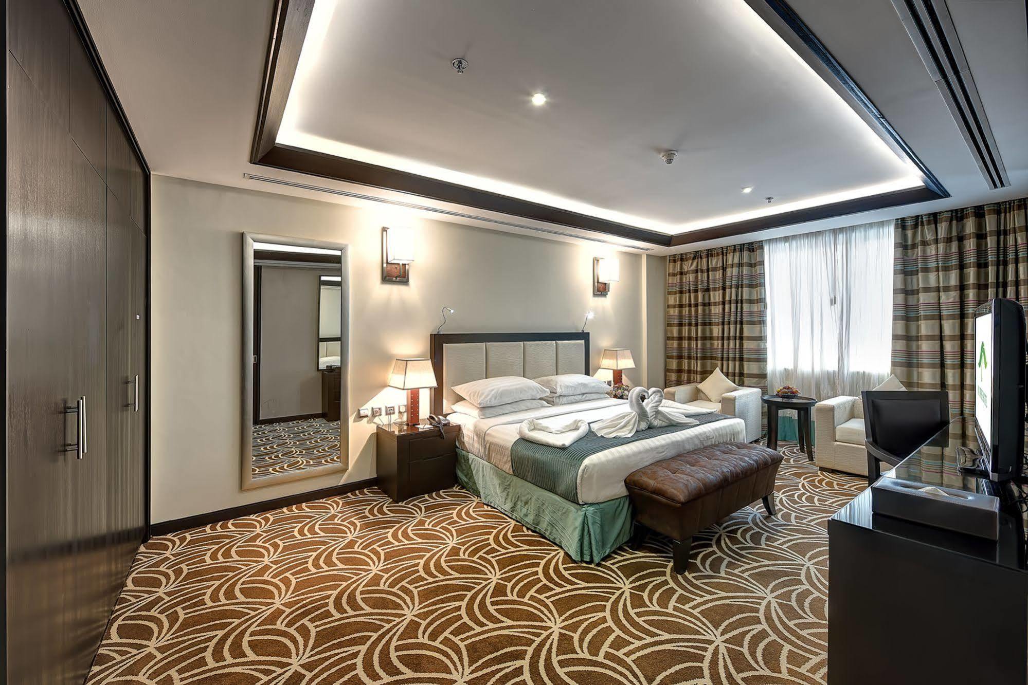 Raintree Rolla Hotel Dubai Exterior foto