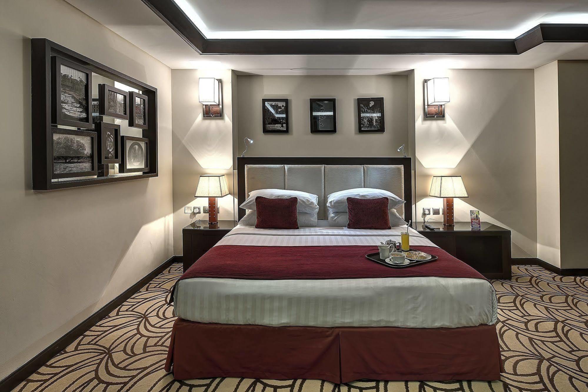 Raintree Rolla Hotel Dubai Exterior foto