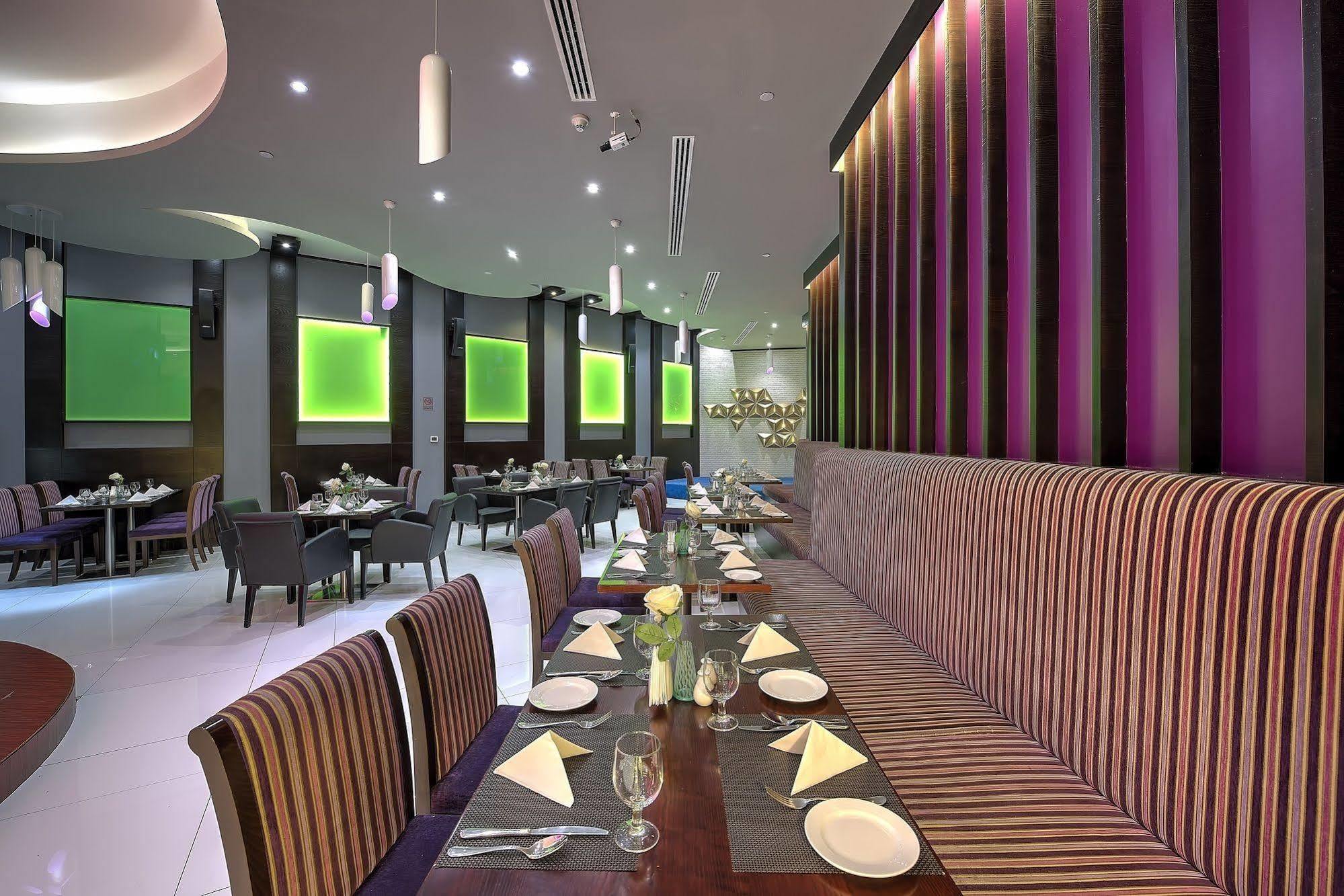 Raintree Rolla Hotel Dubai Exterior foto