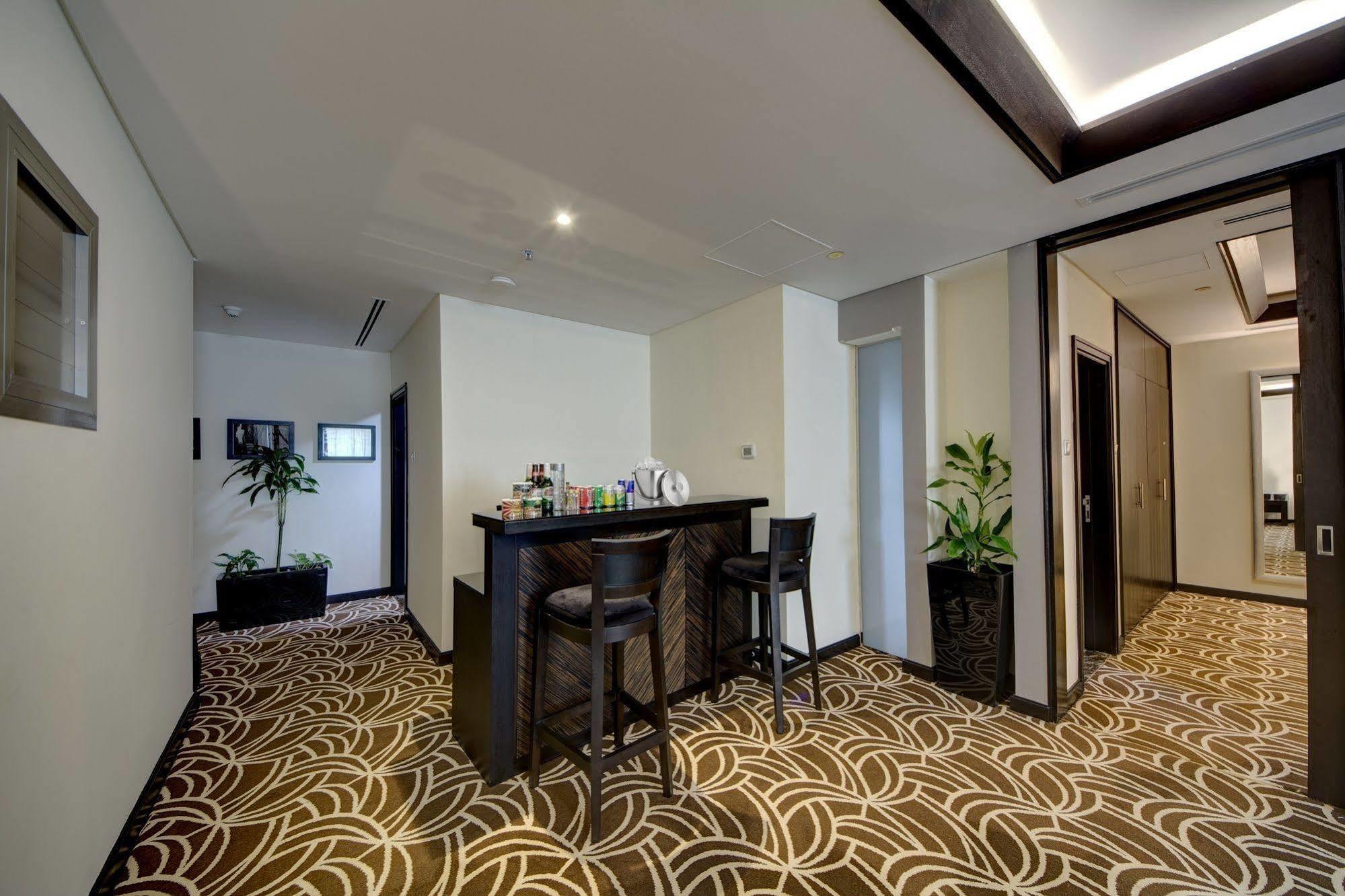 Raintree Rolla Hotel Dubai Exterior foto